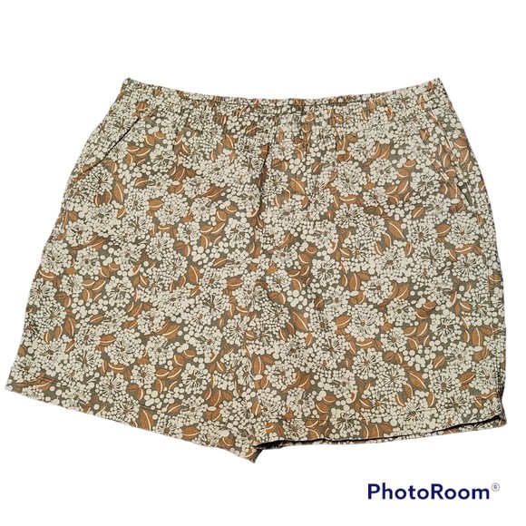 Lands’ In Woman’s Casual Floral Pull-On Plus Size Shorts Size 16 - Picture 1 of 5